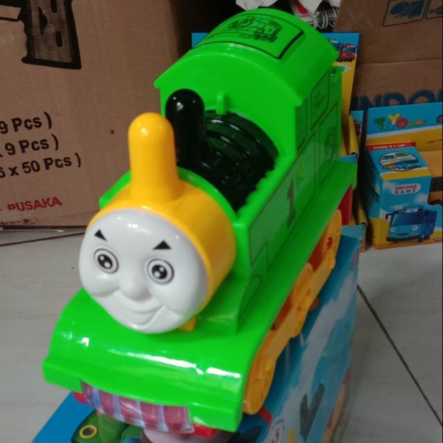 Thomas and friends percy mainan kereta api menggunakan baterai mainan anak edukasi terlengkap