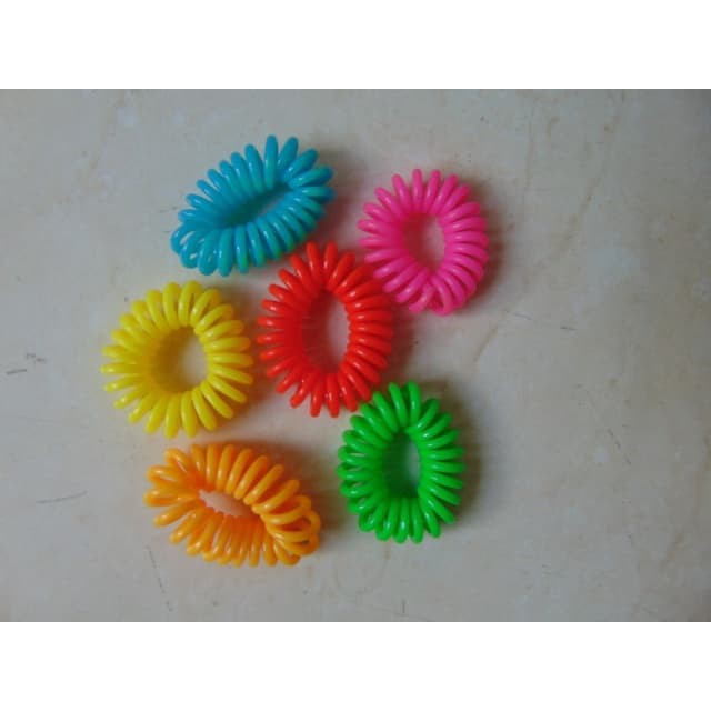 Ikat Rambut Spiral Warna Warni Bahan Plastik 1 Pcs