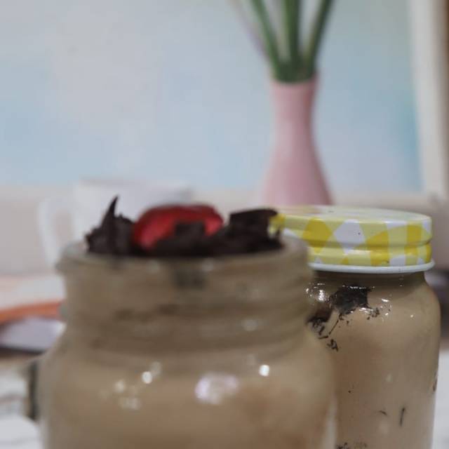 

Black Forest in Jar Medium