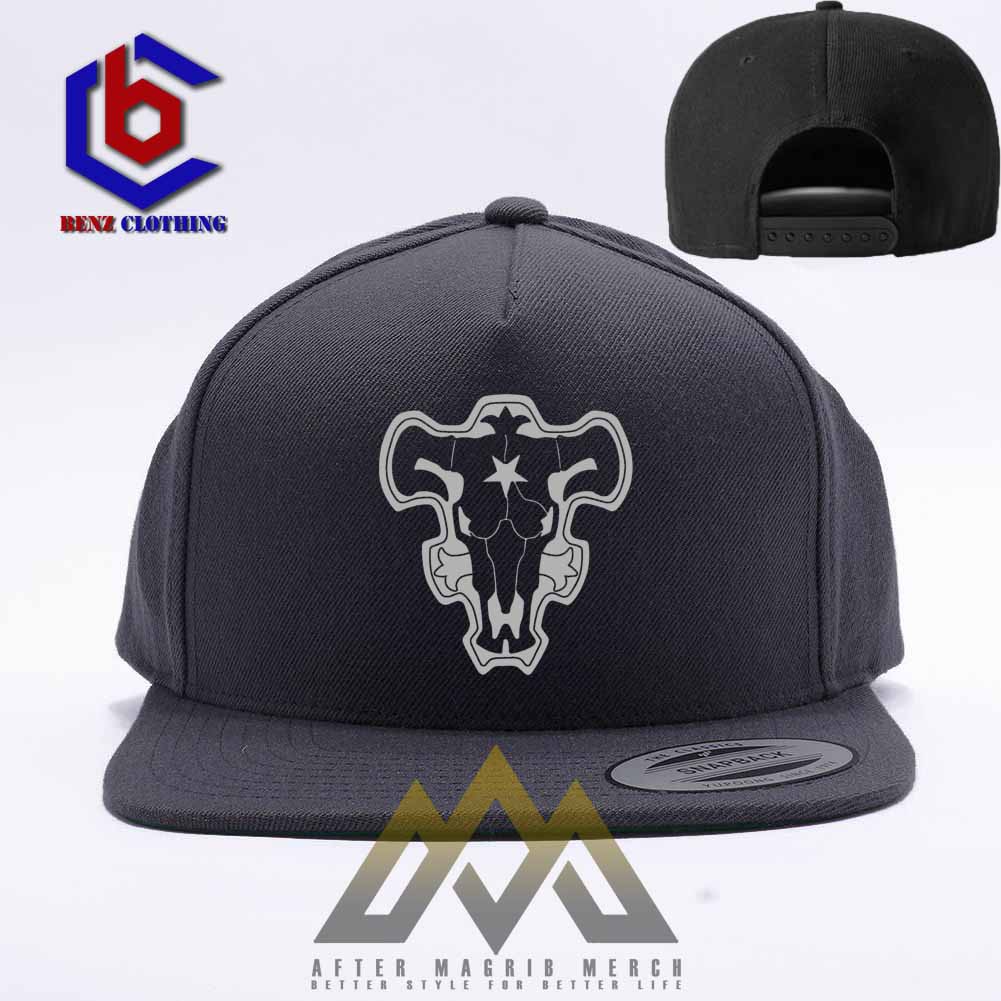 Topi Snapback Black Clover Insignia Black Bull
