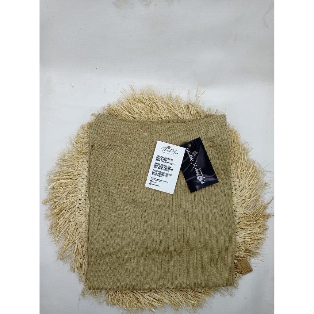 rajut premium, rok span rajut, rok rajut, rok knit rajut premium ALLSIZE BY GALLERAJ-CREAM TUA / MOCCA