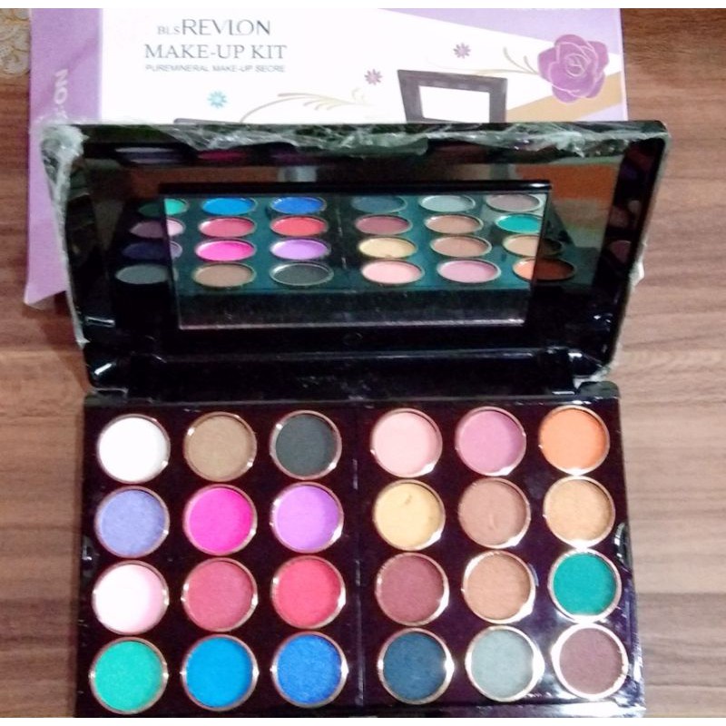 REVLON ADS ROSES EYESHADOW MAKE UP KIT ROSES 8030A+5