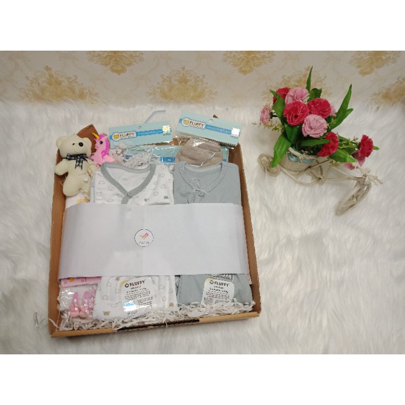 Baby Hampers / Baju Bayi Merk Fluffy / Baby Gift / Kado Bayi Perempuan / Hadiah Lahiran / Kado Bayi 