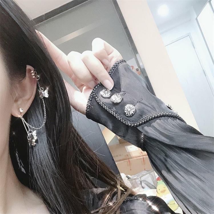 Anting Klip Tulang Telinga Kupu-kupu Korea Baru Dan Anting Stud