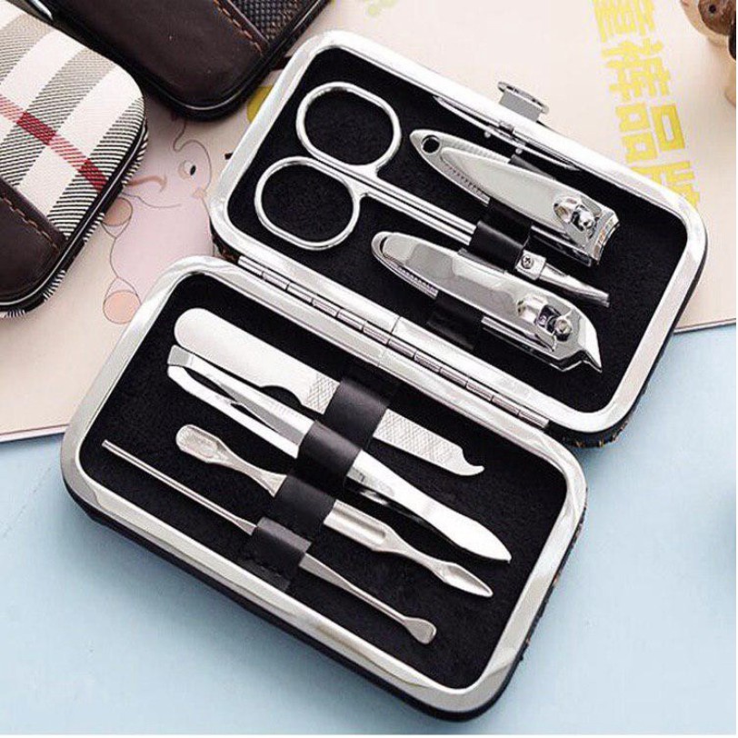 Alat Manipedicure Terbaru / Dompet Paket Manicure Pedicure Set 7in1 / Set Perlengkapan Gunting Kuku Set Isi 7