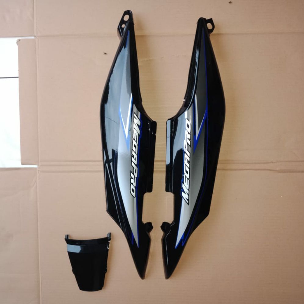 cover body megapro primus berstriping biru