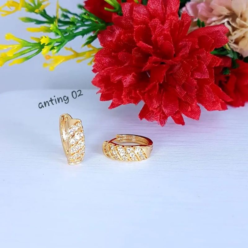 Anting Xuping lapis emas
