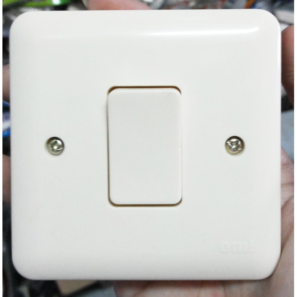 SAKLAR TUNGGAL / ENGKEL IB MERK OMI