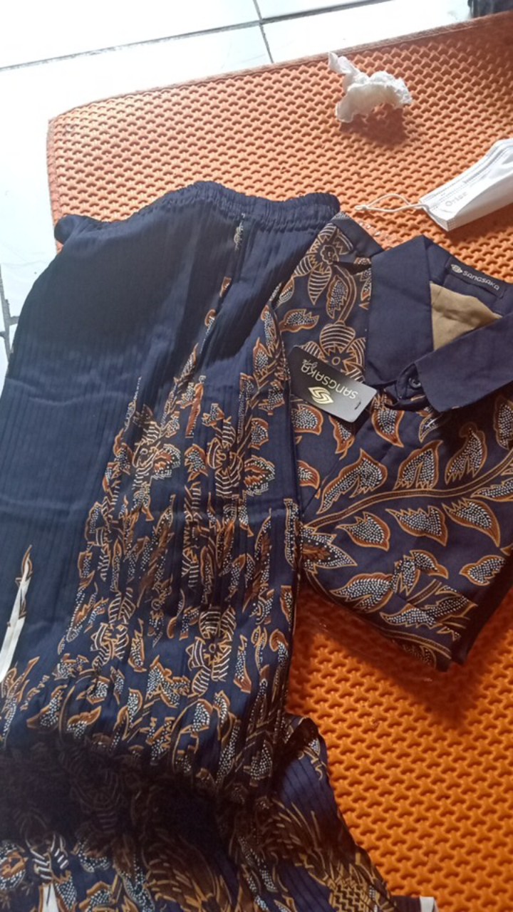 Batik Couple / Baju Batik Couple / Batik Set / Batik Lengan Panjang / Rok Set