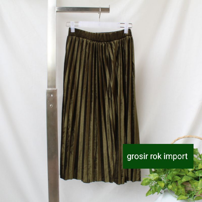 GROSIR ROK IMPORT / ROK 7/8 PLISKET BLUDRU VELVET PREMIUM  GLOSSY-7/8 ARMI KOREA