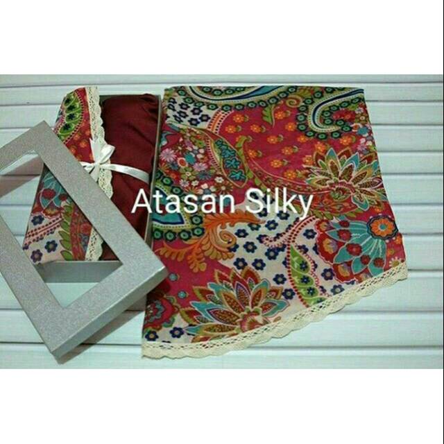 Mukena silky/mukena cantik/mukena traveling motif bunga dan abstrak