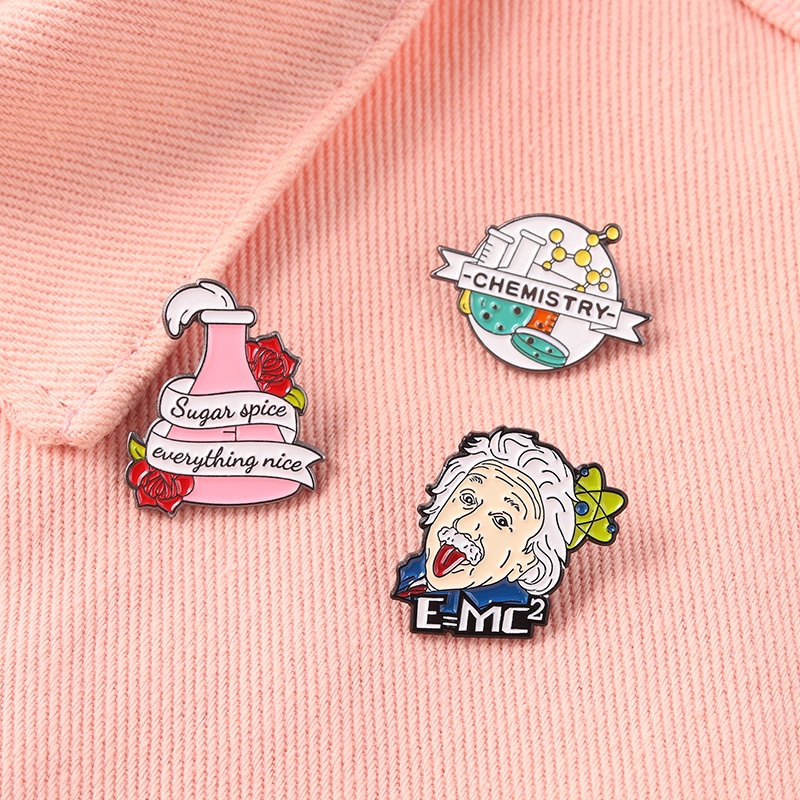 Creative Science Formula Enamel Pin Scientist Badge Brooch Lapel Pin Gift for Science Lover