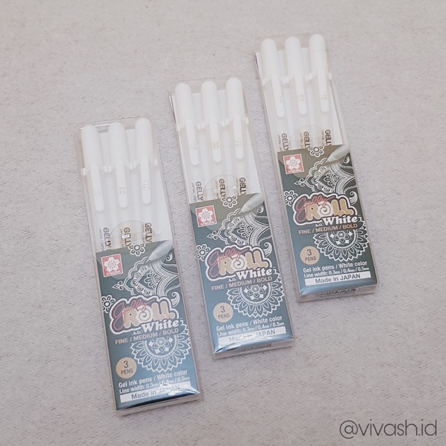 

SAKURA GELLY ROLL INK PEN SET