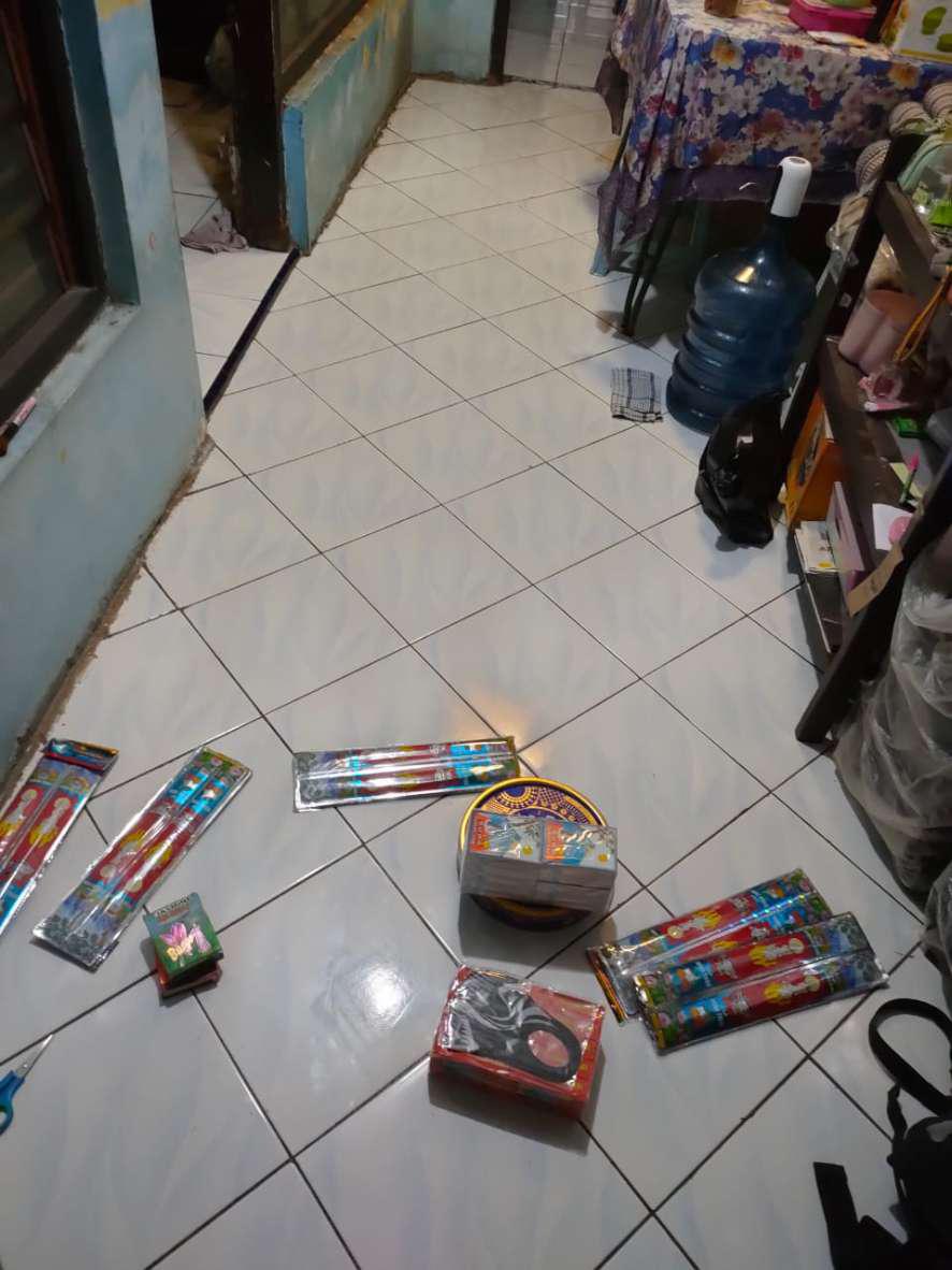 Dupa Tumpeng Kerucut Gunung Kawi Cap Buah Thoo