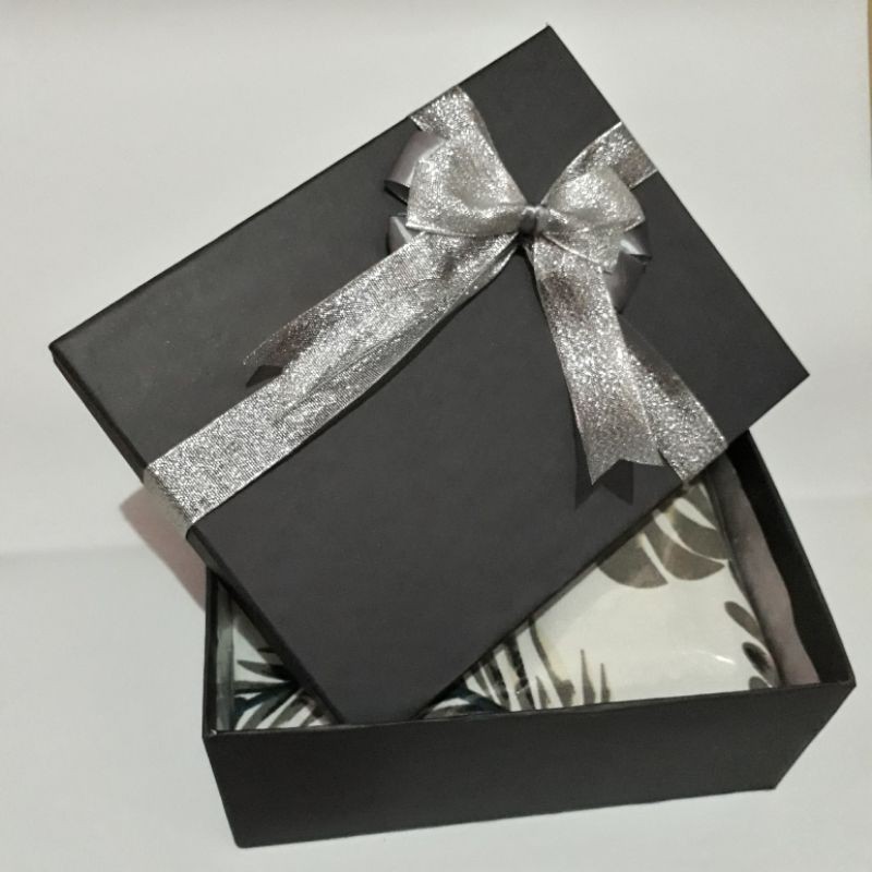 

gift box kotak kado hampers ukuran 20x30x10