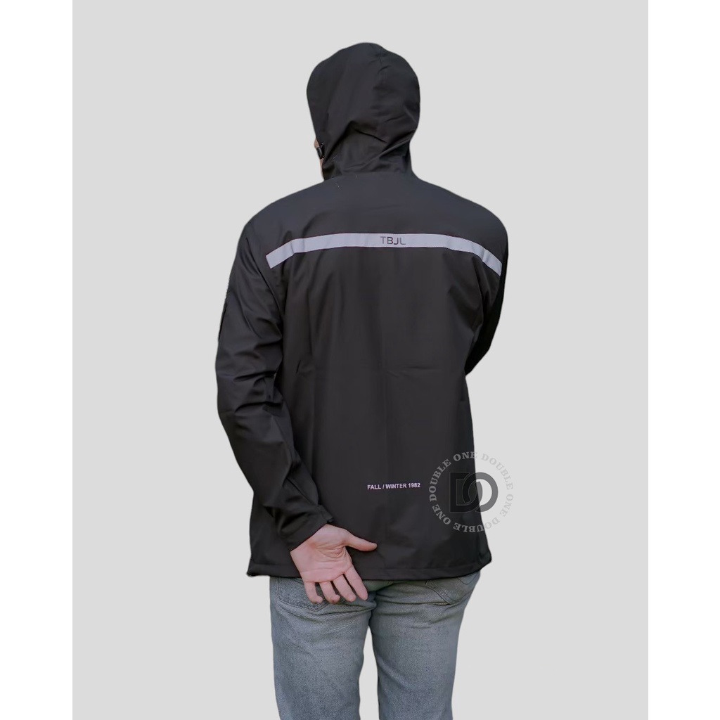 DOUBLE ONE - Jaket Pria Outdoor Taslan Original THE BOJIEL / Jaket Waterproof / Jaket Hoodie Parasut Pria / Jaket Hoodie Anti Air Hitam