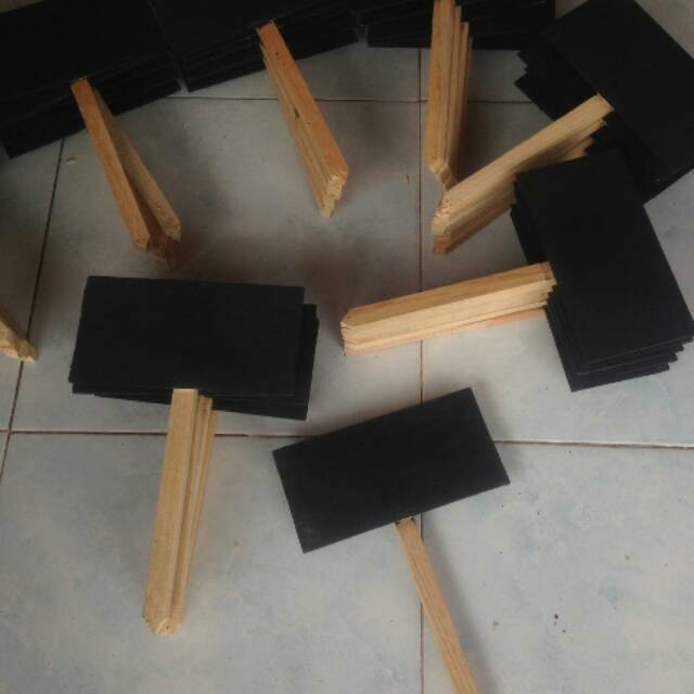 

Papan tulis untuk media promosi dan nama