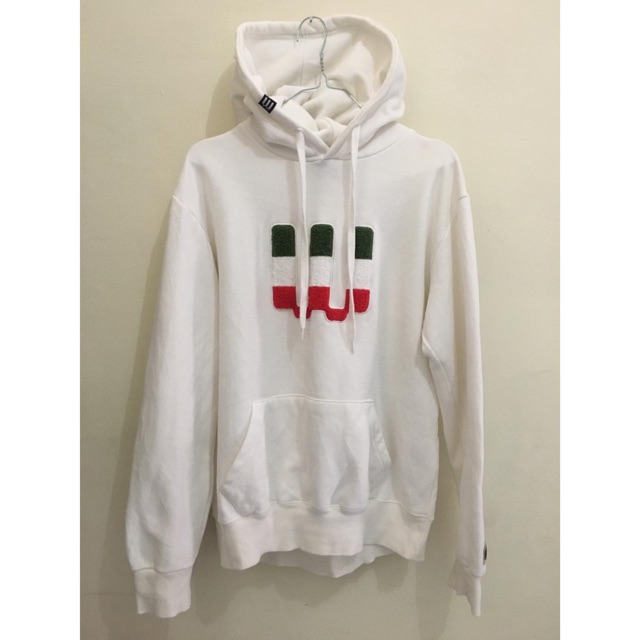 Preloved hoodie wagon