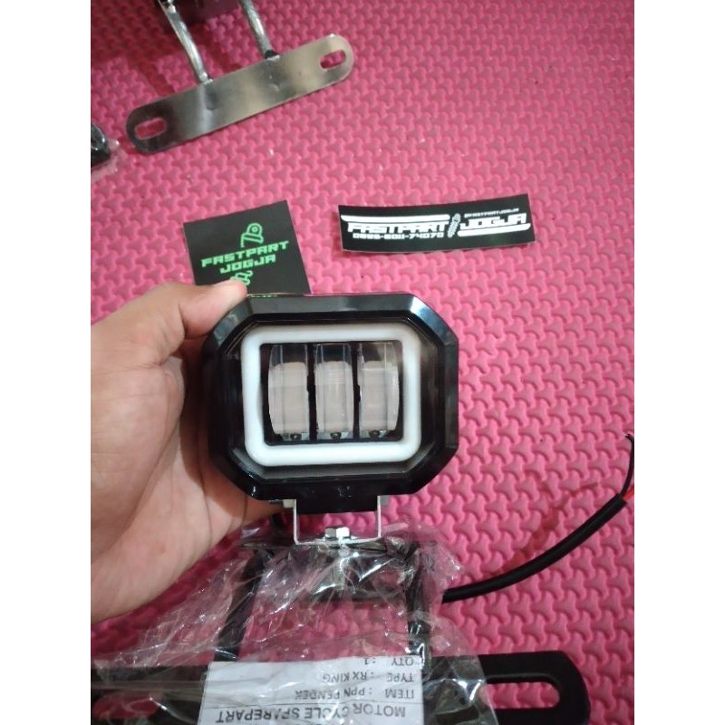 lampu tembak/Sorot dymaker 2led flash strobo kotak super terang casing almu + breket plat king/byson
