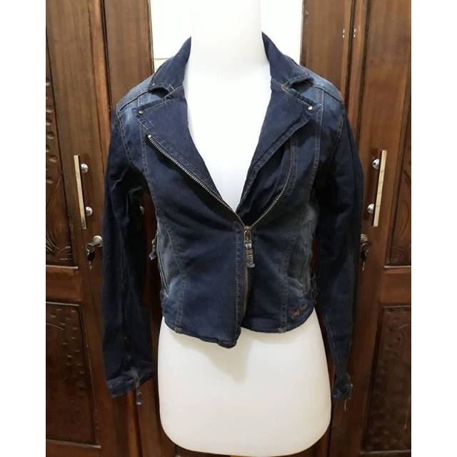 (Preloved) Jaket Lois