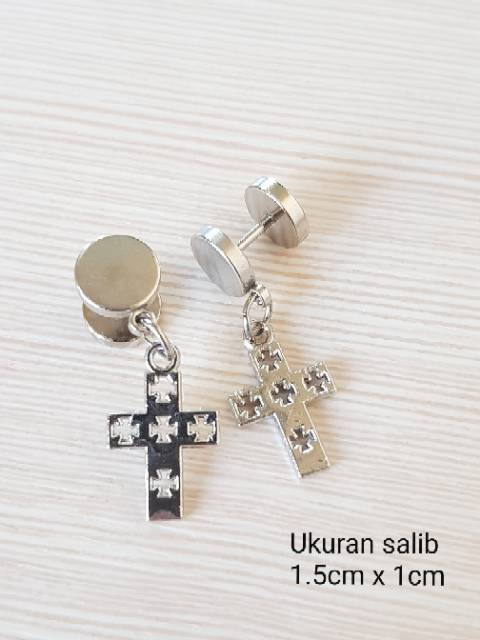 Anting tusuk / Anting jepit Salib / anting fashion salib / anting rohani