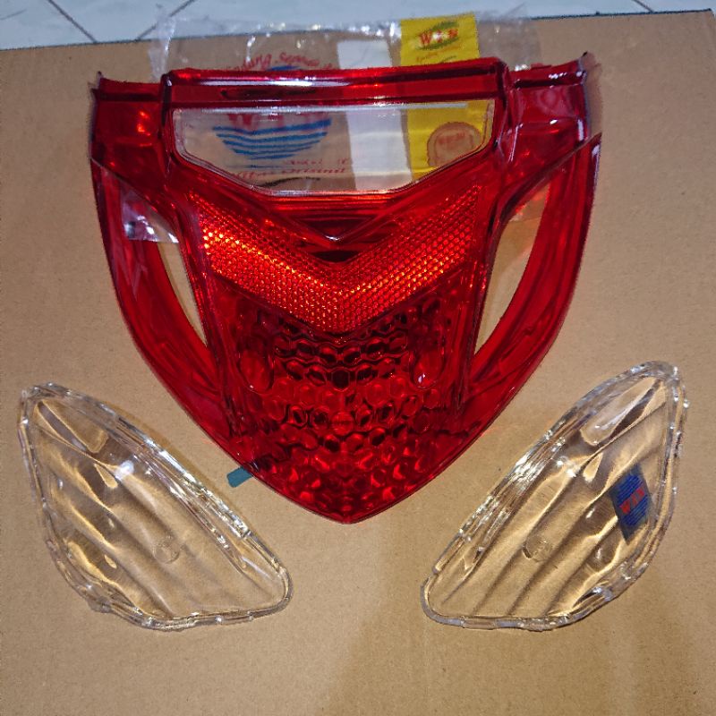 Mika Sein 1 set Lampu Belakang  Honda Supra Fit New