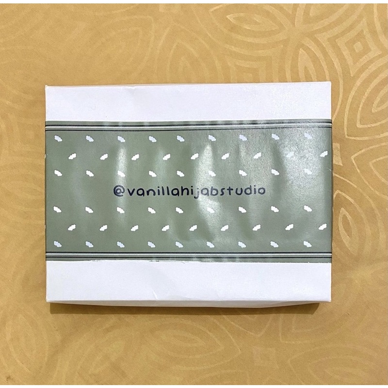 PRELOVED CERIA SCARF VANILLA HIJAB