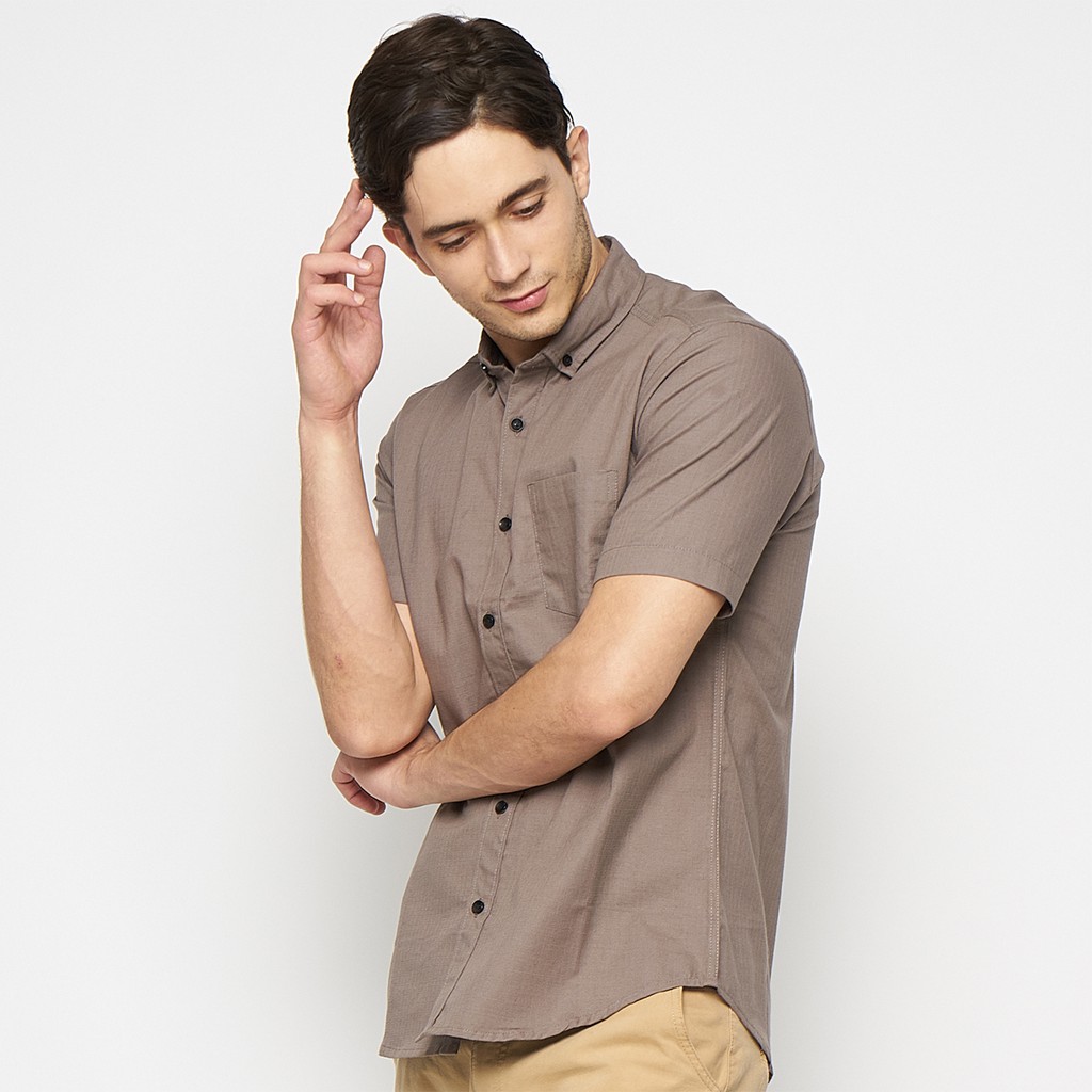 Kemeja Cowok Polos Pria Tangan Pendek Abu Tua Premium Quality Sigarate Slimfit Casual Kantoran Trend