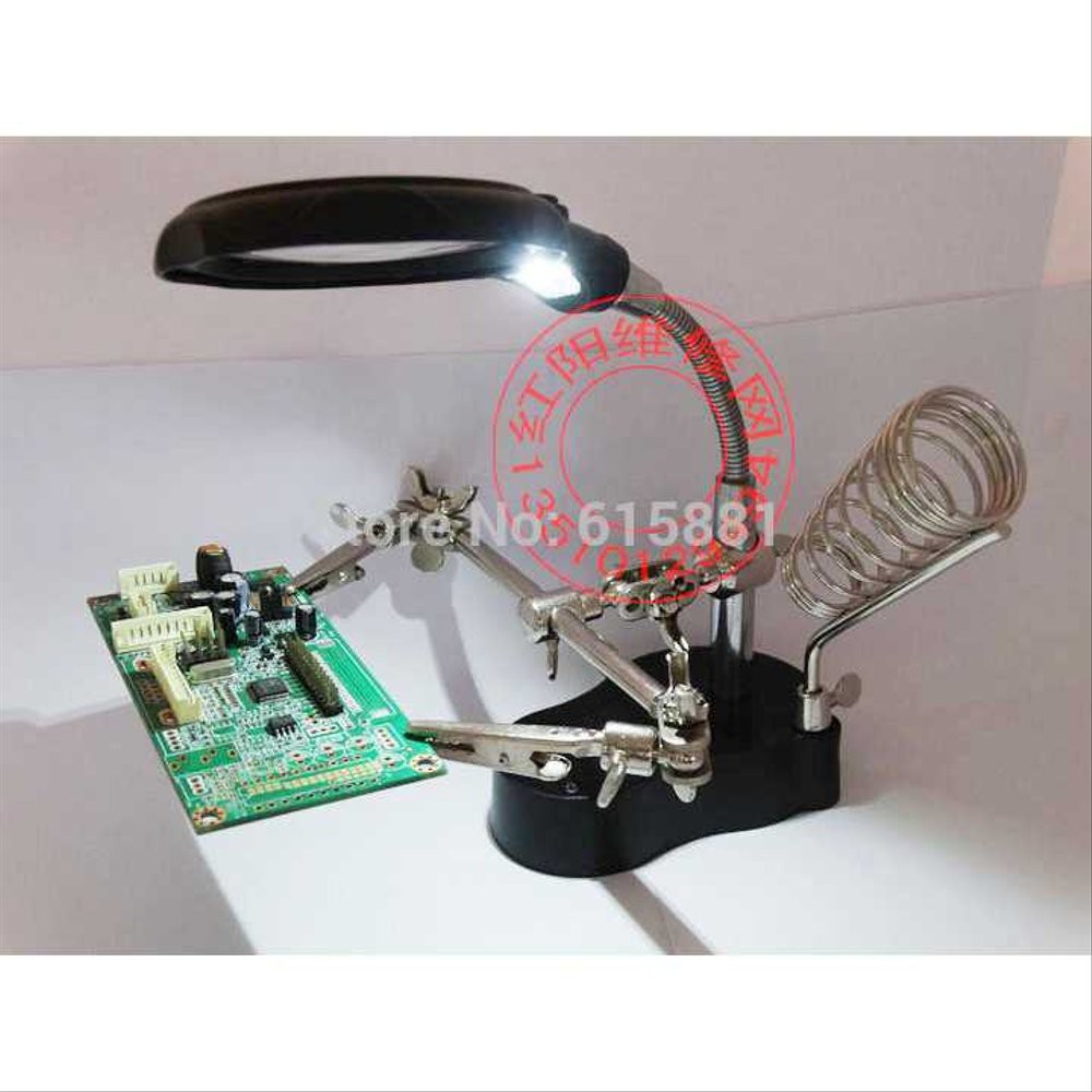 Pegangan / dudukan solder + jepitan + kaca pembesar + lampu lop3