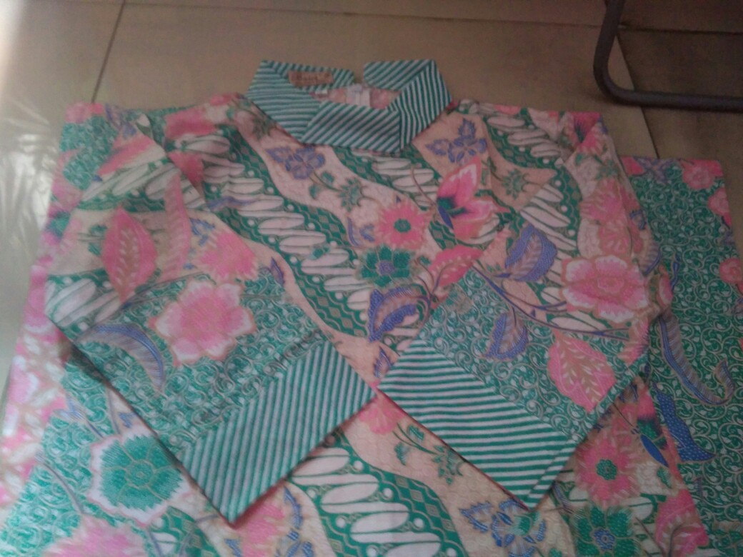 Terlaris Serut Genes Jelita Tunic Navbor Yelbor Whitbor Creambor Tunik Batik Modern Hrb030 Dolbi Dob