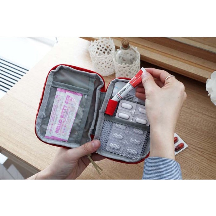 Tas Travel Obat P3K Mini A3079