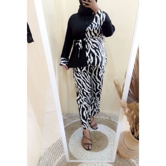 ONE SET PANJAMAS BUSUI || LD 105 -108 || STELAN WANITA || ONE SET RAYON MOTIF KEKINIAN-Leopard putih ld 110