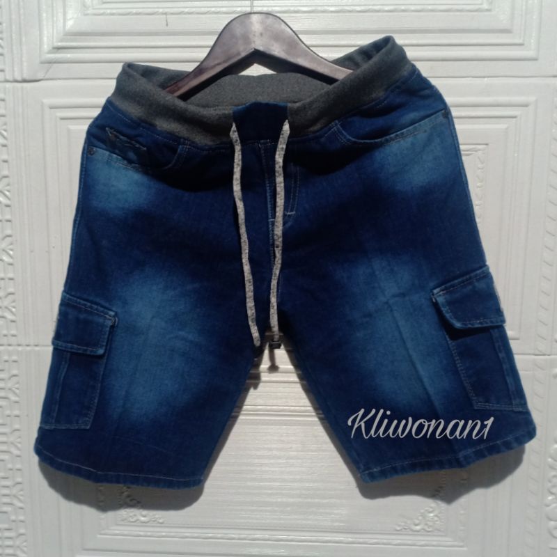 JEANS PENDEK PRIA CARGO