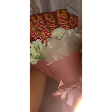 

BUCKET COKELAT SILVERQUEEN 30gr/bucket ultah/bucket hadiah/bucket bunga cokelar