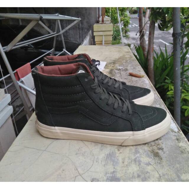 Vans SK8 HI Reissue Leather Zip Duffle Bag Green