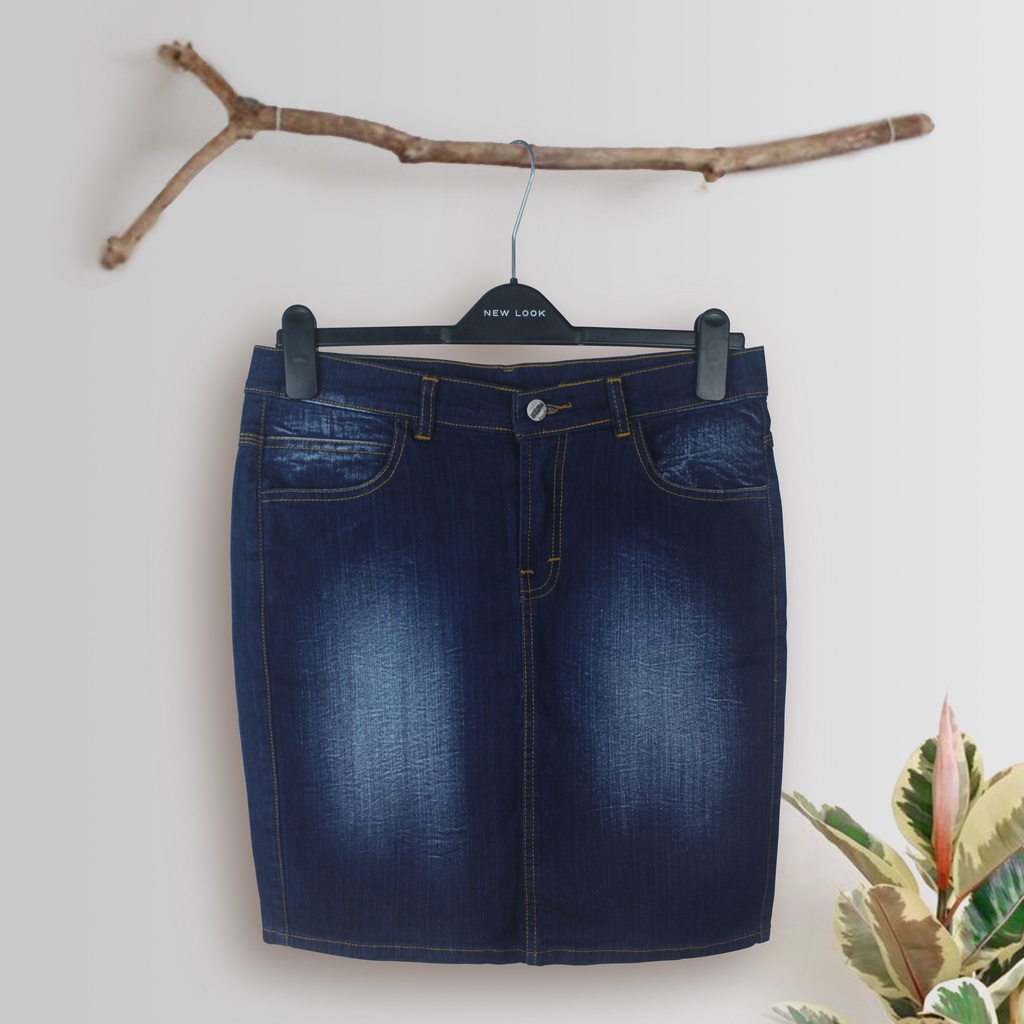 ROK WANITA JEANS MERK LOFT NAVY