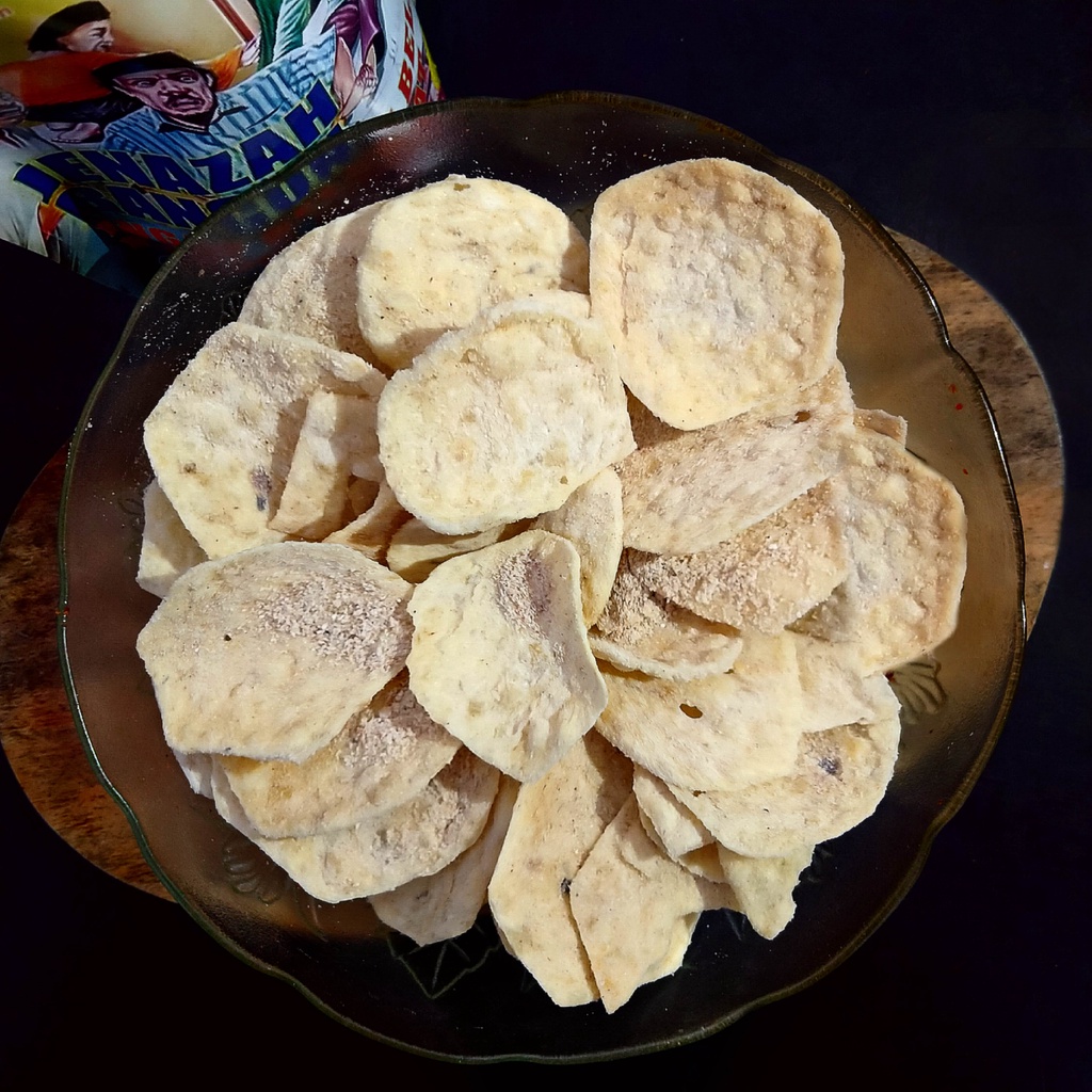 

keripik opak singkong barbeque / makanan cepat saji / Keripik Hidayat / keripik pedas / cemilan pedas