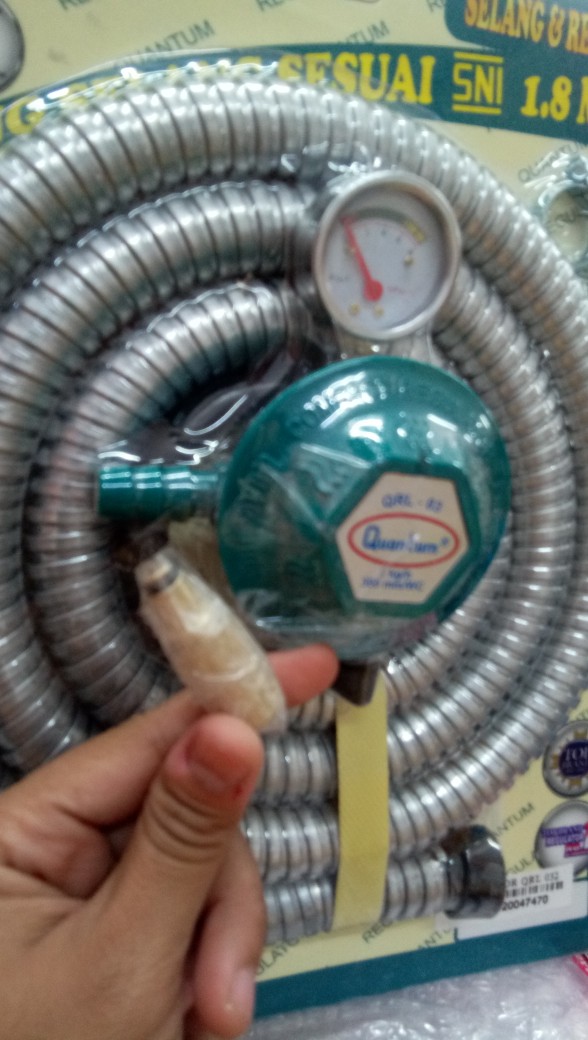 Selang Gas + Regulator Quantum Qrl-032 (00142.00931)