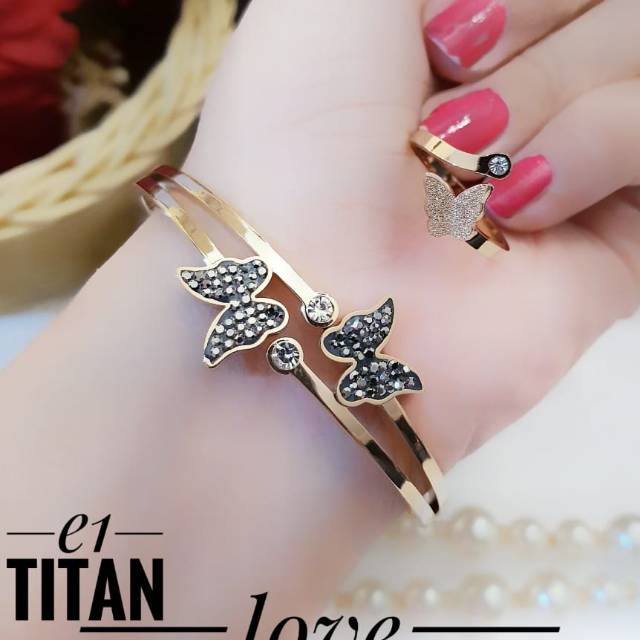 Titanium gelang dan cincin 1135i