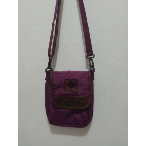Columbia sling bag