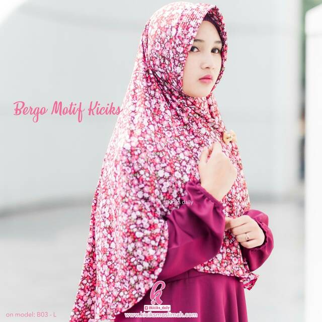 Bergo Motif Bunga Kecil