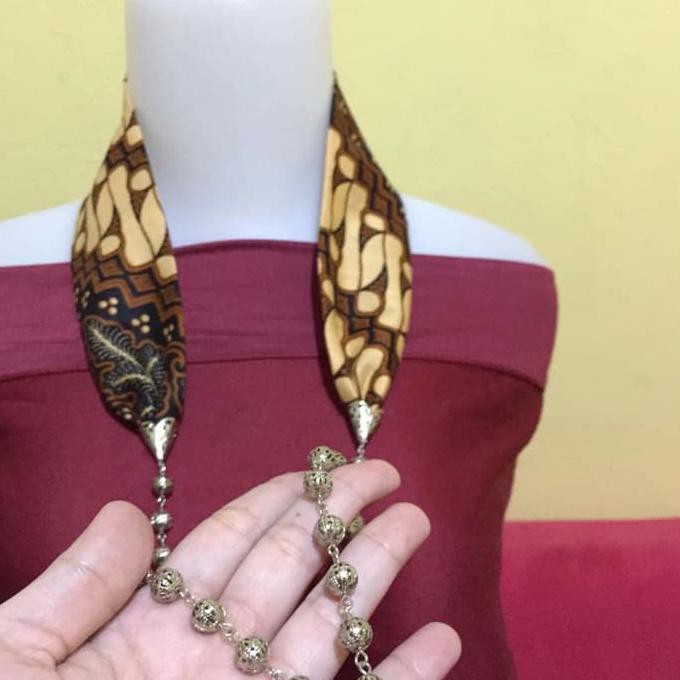 

Kalung Batik Id Card