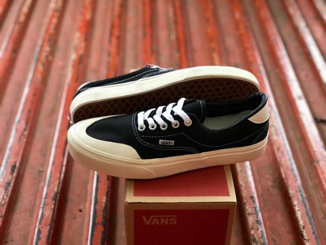 SEPATU43 VANS AUTHENTIC FULL BLACK HITAM COKLAT OLDSKOOL ERA SK8