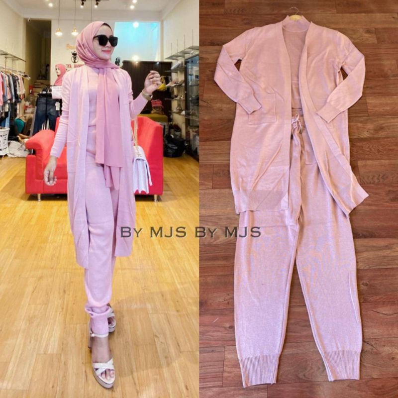 

one set 3 in 1 FAIRUZ