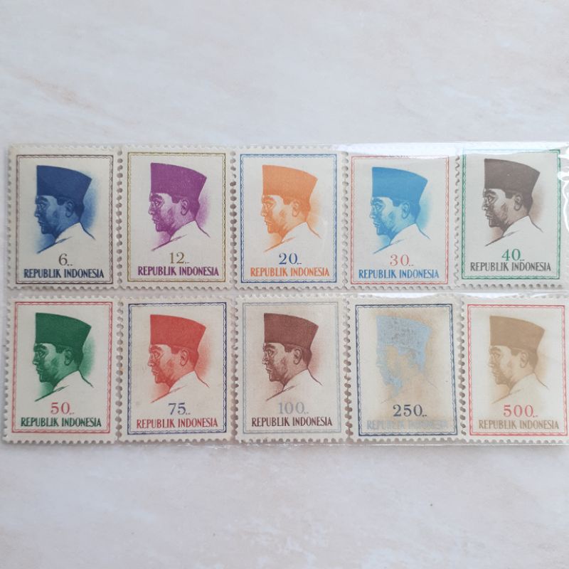 

(A) Perangko Indonesia Soekarno Tahun 1964 Set Lengkap 10 pcs