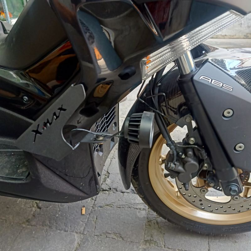 Breket dudukan lampu tembak XMax model brixton Breket Dudukan lampu Tembak xmax 250 breket lampu tem