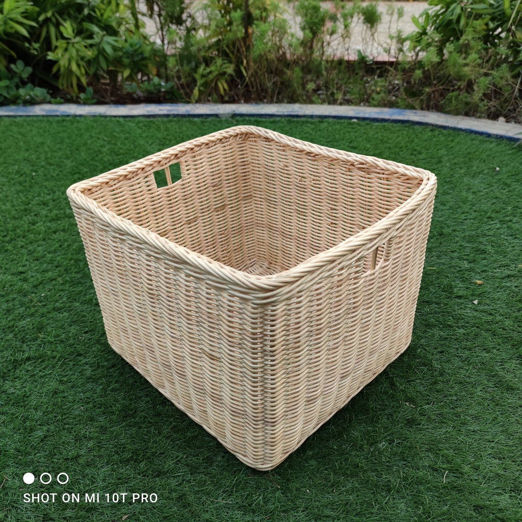 Kerajinan Tangan Rotan - Keranjang Storage Box Serbaguna - 32x36x25cm