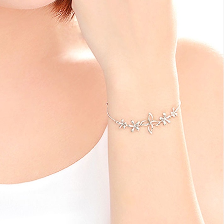 Gelang Bahan Stainless Steel Bentuk Bunga Clover Untuk Wanita