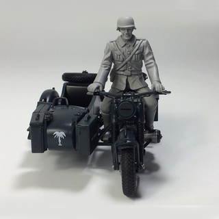 BMW R75 Motorcycle World War II 1939-1945 Yellow 1:24 Diecast Model Collection