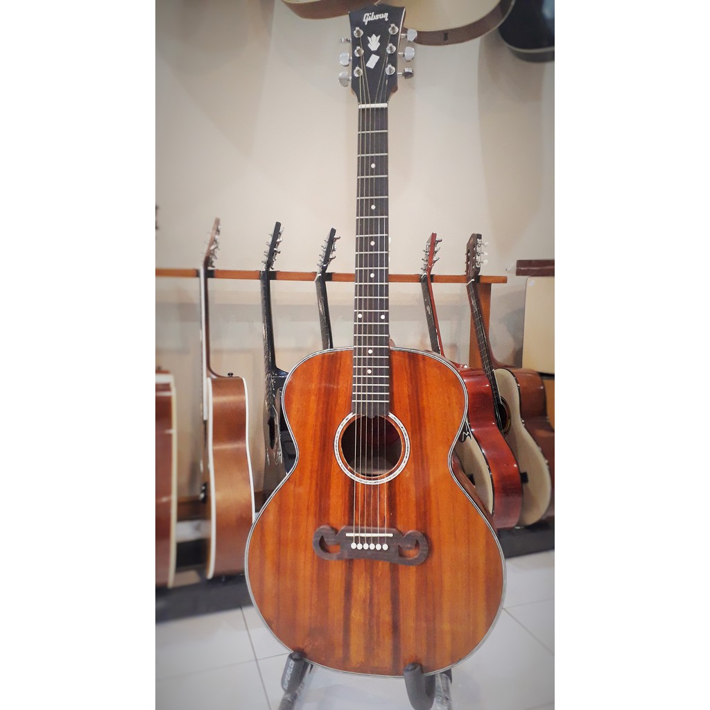 Gitar Akustik Gibson - Jumbo Solid - Costum High Quality